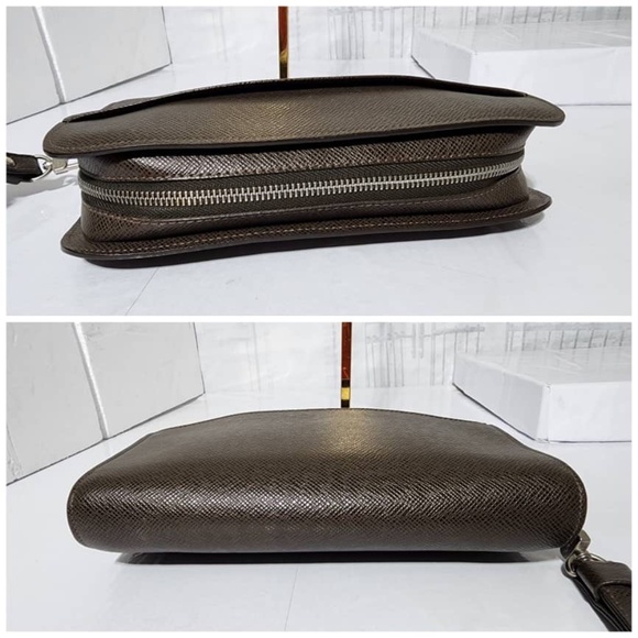 Authentic Louis Vuitton Moca Taiga Leather Baikal Men Wristlet Brown - Picture 11 of 12